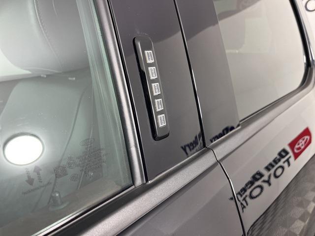 Photo of 2021 Agate Black Metallic Ford F-150