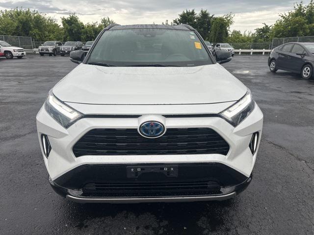 Photo of 2024 Wind Chill Pearl/Midnight Black Metallic Toyota RAV4 Hybrid