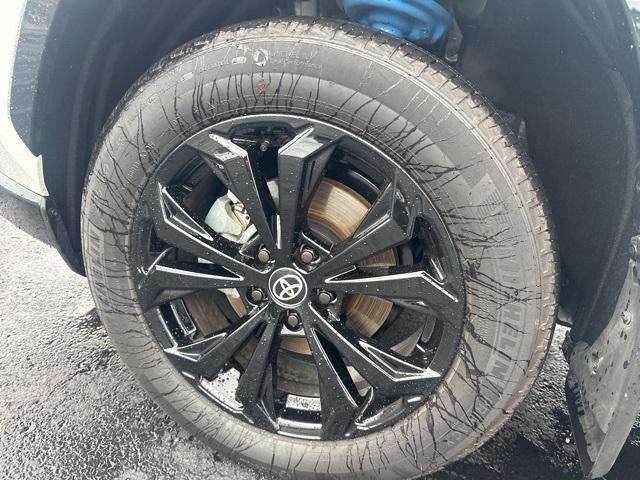 Photo of 2024 Wind Chill Pearl/Midnight Black Metallic Toyota RAV4 Hybrid