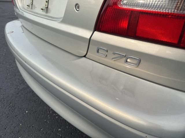 Photo of 2001 Beige Volvo C70