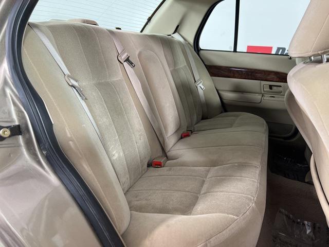 Photo of 2004 Arizona Beige Clearcoat Metallic Mercury Grand Marquis