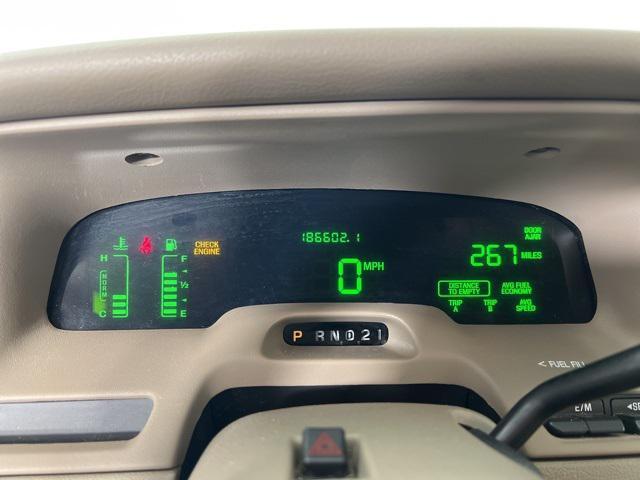 Photo of 2004 Arizona Beige Clearcoat Metallic Mercury Grand Marquis