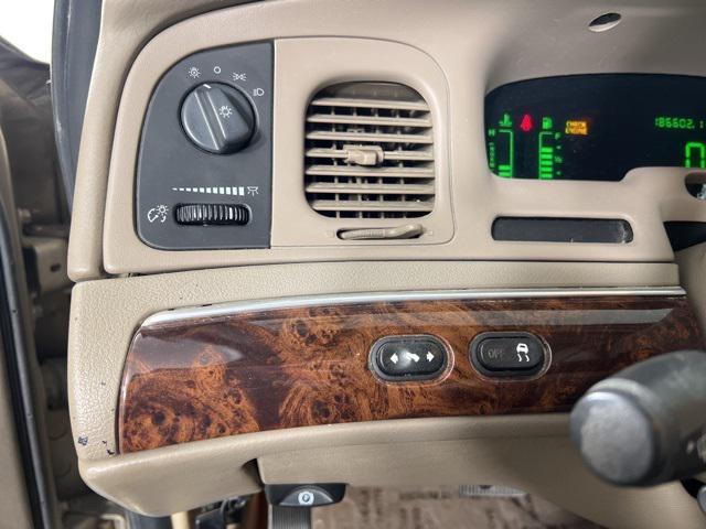 Photo of 2004 Arizona Beige Clearcoat Metallic Mercury Grand Marquis