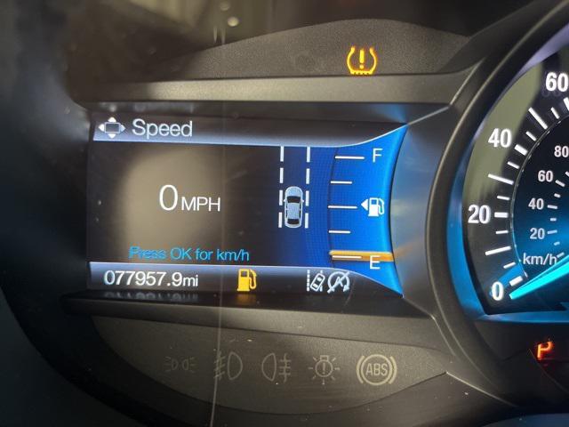 Photo of 2021 Star White Metallic Tri-Coat Ford Edge