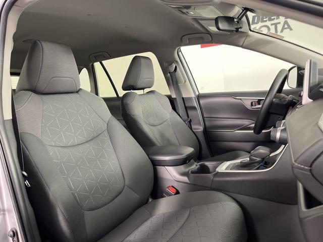 Photo of 2023 Silver Sky Metallic Toyota RAV4 Hybrid