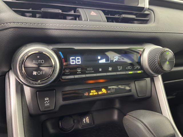 Photo of 2023 Silver Sky Metallic Toyota RAV4 Hybrid