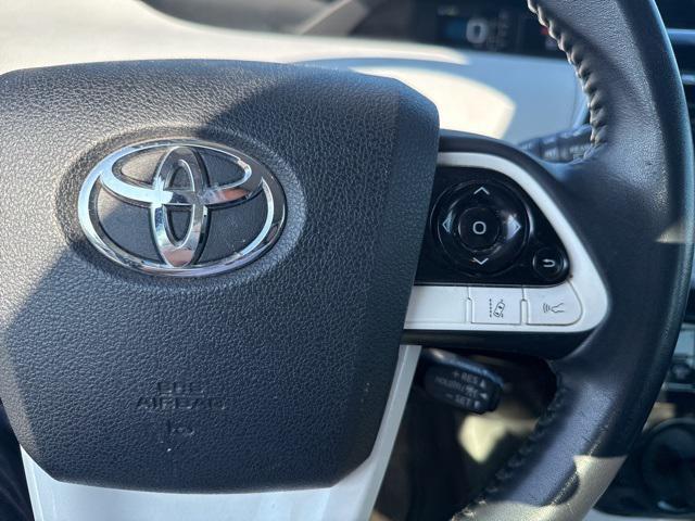 Photo of 2018 Blizzard Pearl Toyota Prius