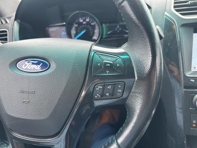 Photo of 2017 Shadow Black Ford Explorer