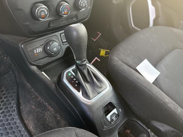 Photo of 2018 Hypergreen Clearcoat Jeep Renegade
