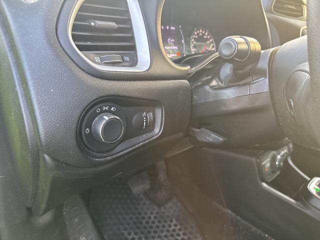Photo of 2018 Hypergreen Clearcoat Jeep Renegade