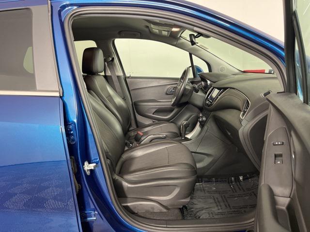 Photo of 2020 Pacific Blue Metallic Chevrolet Trax