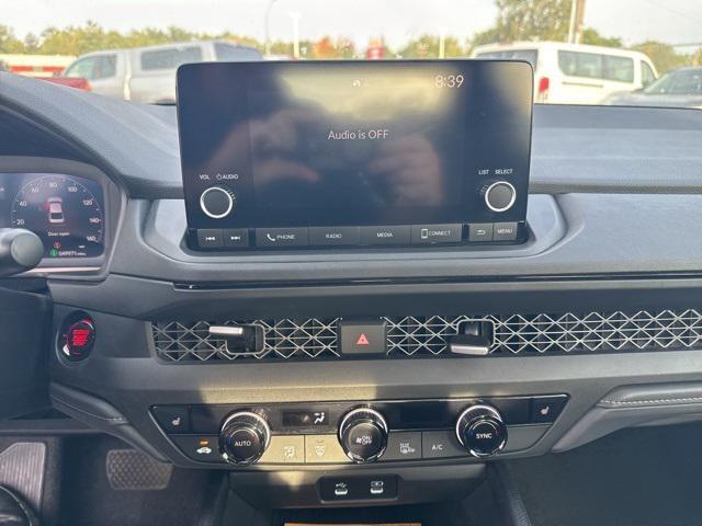 Photo of 2023 Platinum White Pearl Honda Accord