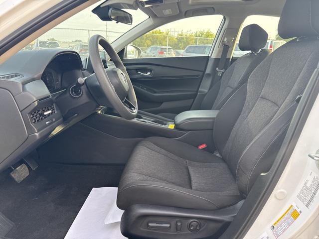 Photo of 2023 Platinum White Pearl Honda Accord