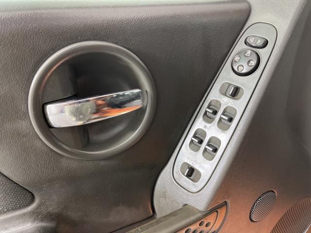 Photo of 2005 Fusion Orange Metallic Pontiac Grand Prix