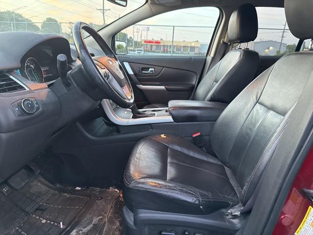 Photo of 2013 Ruby Red Metallic Ford Edge