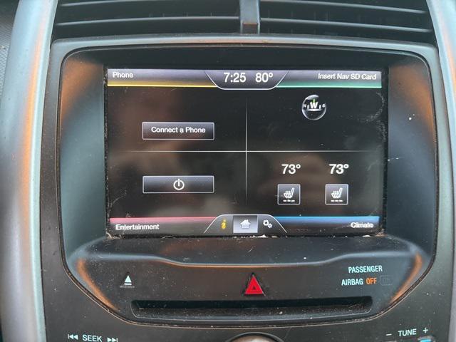 Photo of 2013 Ruby Red Metallic Ford Edge
