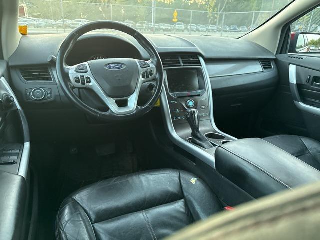 Photo of 2013 Ruby Red Metallic Ford Edge