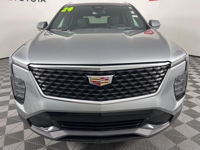 Photo of 2024 Argent Silver Metallic Cadillac XT4