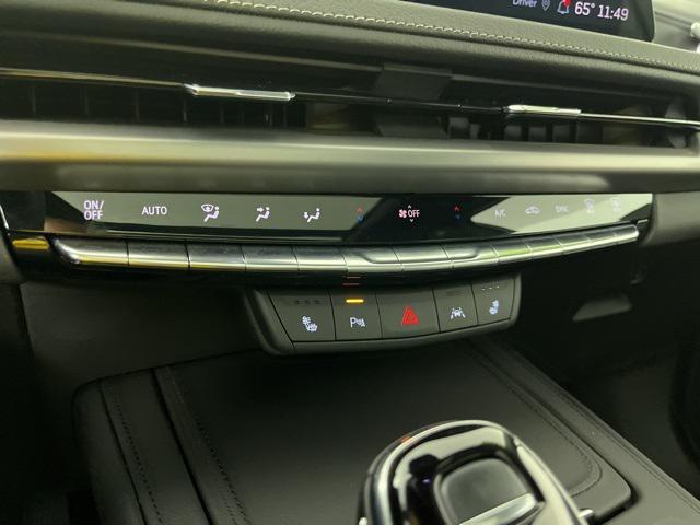 Photo of 2024 Argent Silver Metallic Cadillac XT4