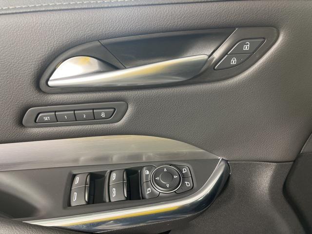 Photo of 2024 Argent Silver Metallic Cadillac XT4