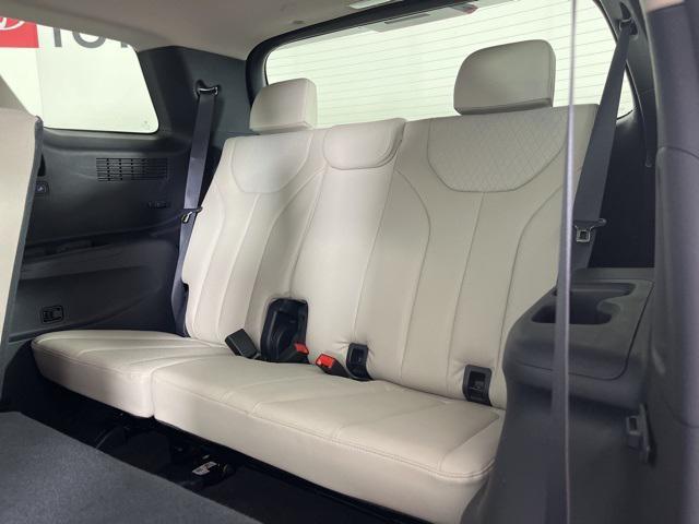 Photo of 2022 Hyper White Hyundai PALISADE