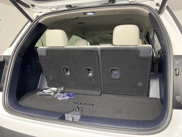Photo of 2022 Hyper White Hyundai PALISADE