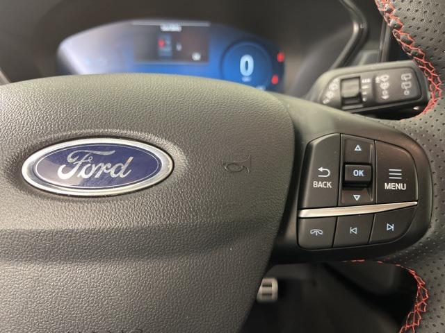Photo of 2024 Carbonized Gray Metallic Ford Escape