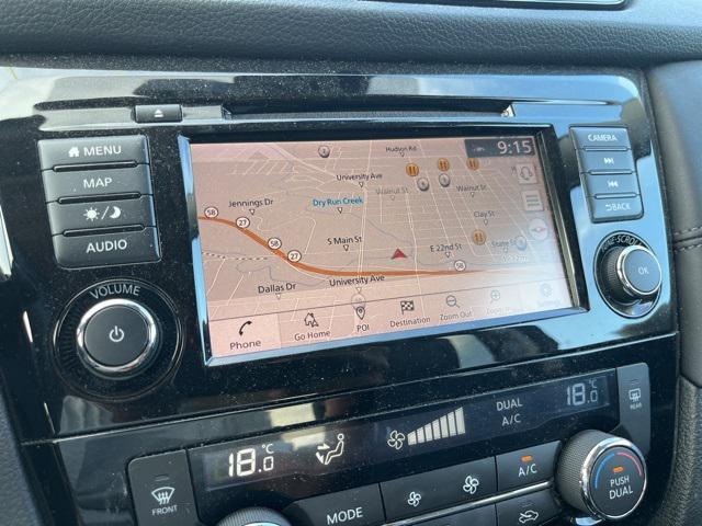 Photo of 2020 Magnetic Black Pearl Nissan Rogue