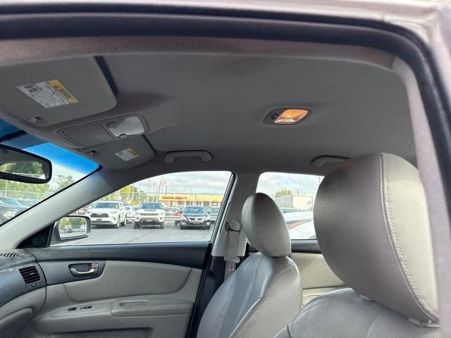 Photo of 2009 Silver Kia Optima