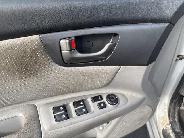 Photo of 2009 Silver Kia Optima