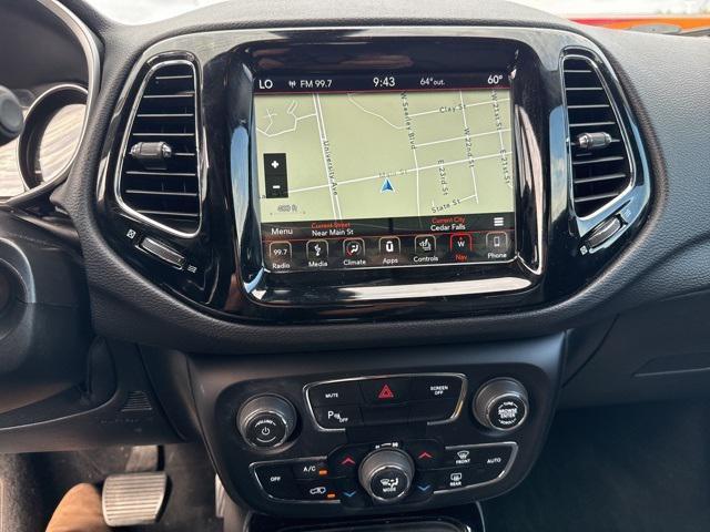 Photo of 2019 White Clearcoat Jeep Compass