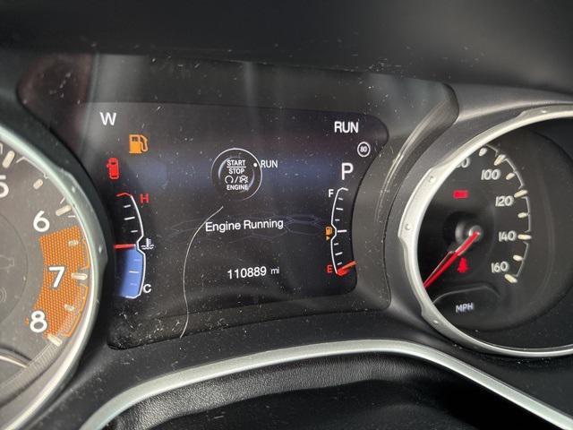Photo of 2019 White Clearcoat Jeep Compass
