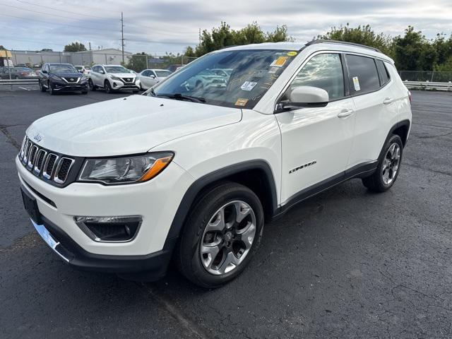 Photo of 2019 White Clearcoat Jeep Compass