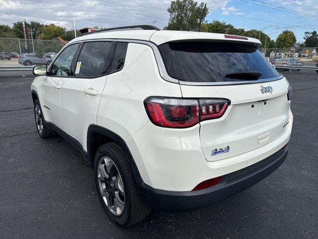Photo of 2019 White Clearcoat Jeep Compass