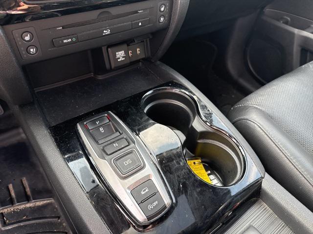 Photo of 2016 Crystal Black Pearl Honda Pilot