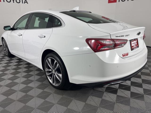 Photo of 2019 Summit White Chevrolet Malibu