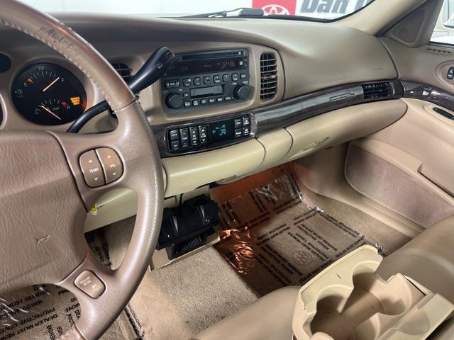 Photo of 2004 White Gold Buick LeSabre
