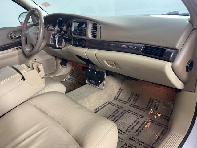 Photo of 2004 White Gold Buick LeSabre