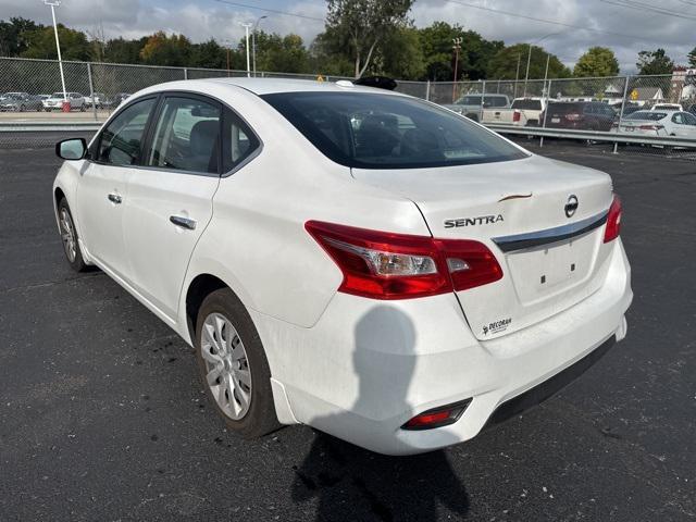 Photo of 2017 Aspen White Nissan Sentra