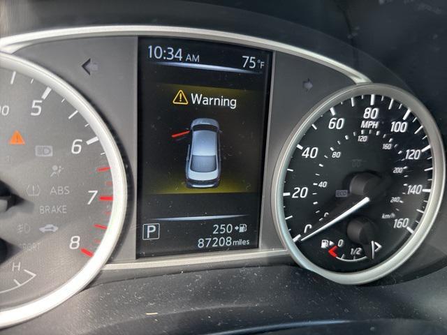 Photo of 2017 Aspen White Nissan Sentra