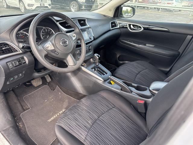 Photo of 2017 Aspen White Nissan Sentra
