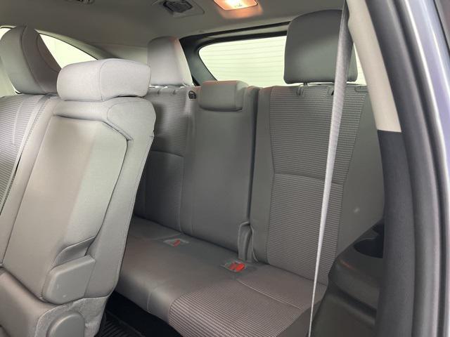 Photo of 2024 Moon Dust Toyota Highlander