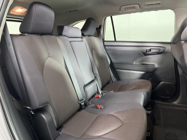 Photo of 2023 Celestial Silver Metallic Toyota Highlander