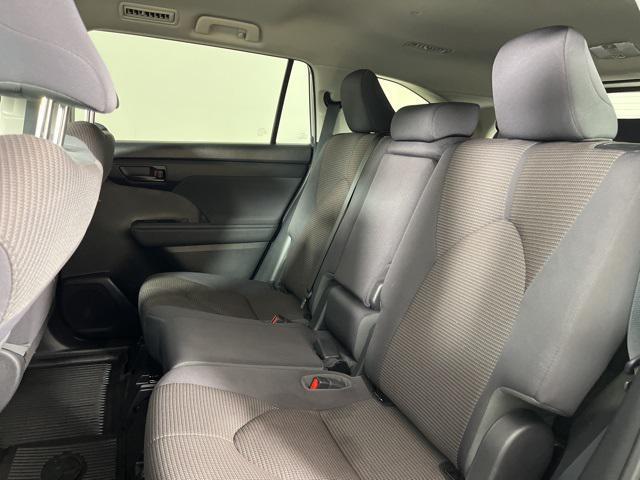 Photo of 2023 Celestial Silver Metallic Toyota Highlander