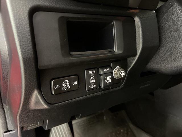 Photo of 2017 Barcelona Red Metallic Toyota Tacoma