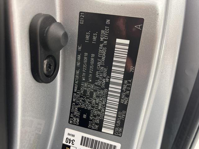 Photo of 2021 Celestial Silver Metallic Toyota Sienna