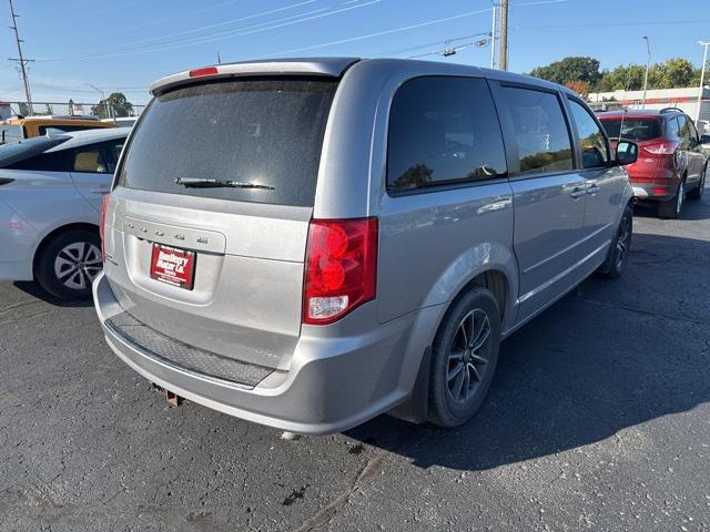 Photo of 2017 Billet Clearcoat Dodge Grand Caravan