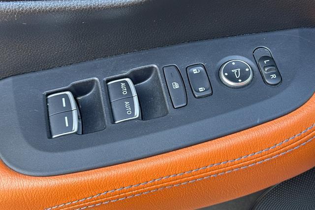 Photo of 2024 Nordic Forest Pearl Honda HR-V