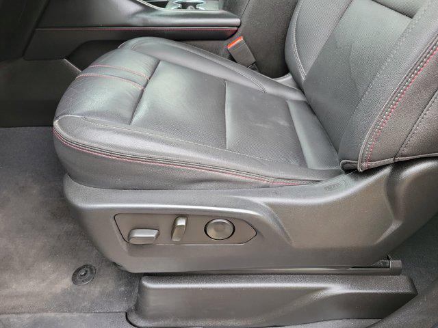 Photo of 2022 Black Chevrolet Suburban