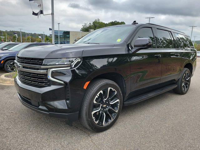 Photo of 2022 Black Chevrolet Suburban